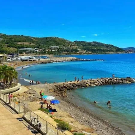 Daire Casa Riviera Dei Fiori
