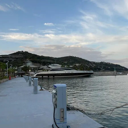 Casa Riviera Dei Fiori * Civezza