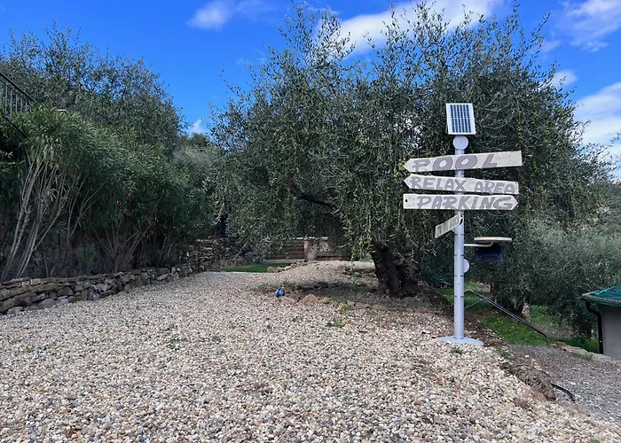 Casa Riviera Dei Fiori * Civezza